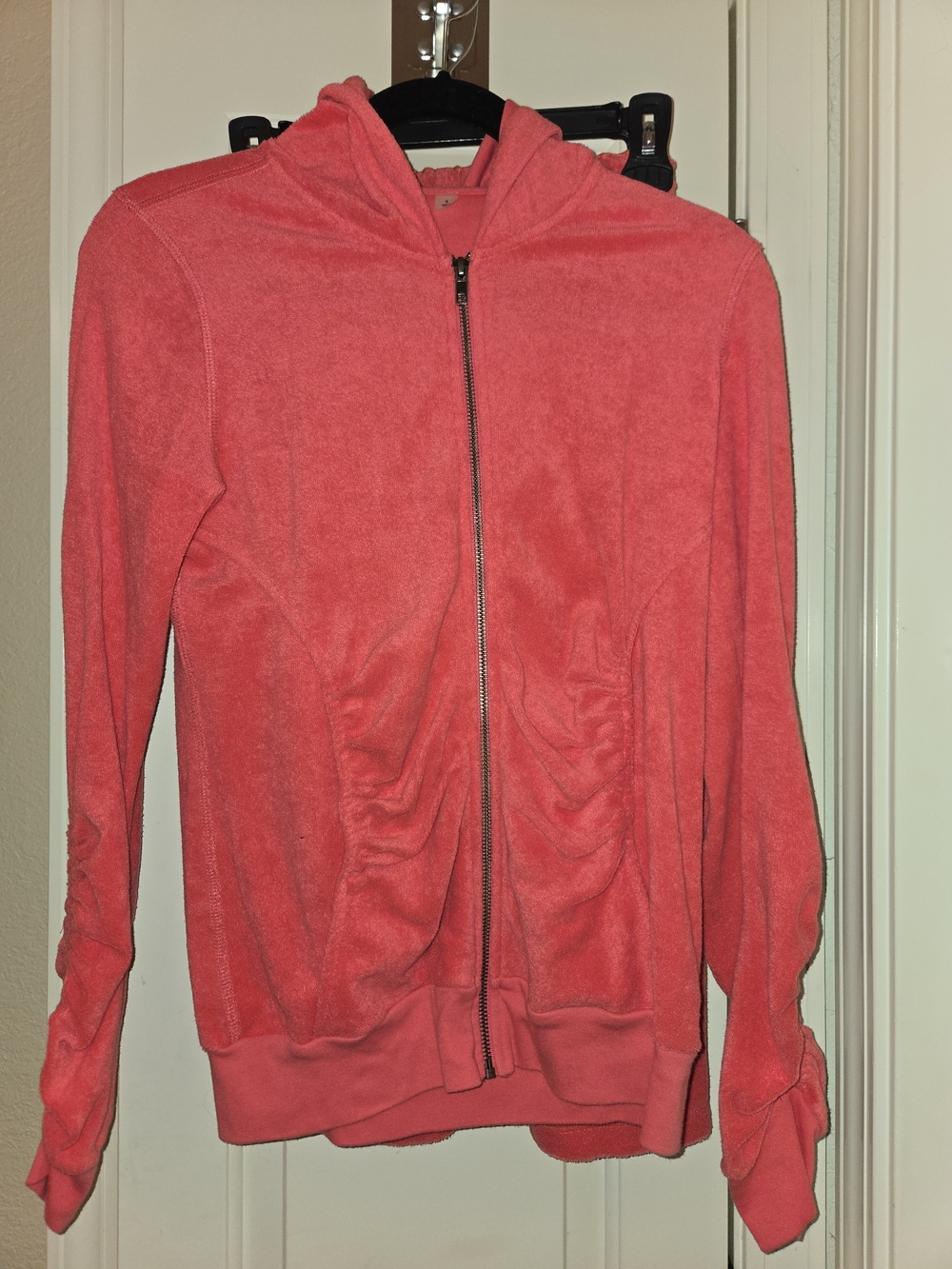 Make + Model Coral Hooded Zip-Up Jacket And Cropped Pants